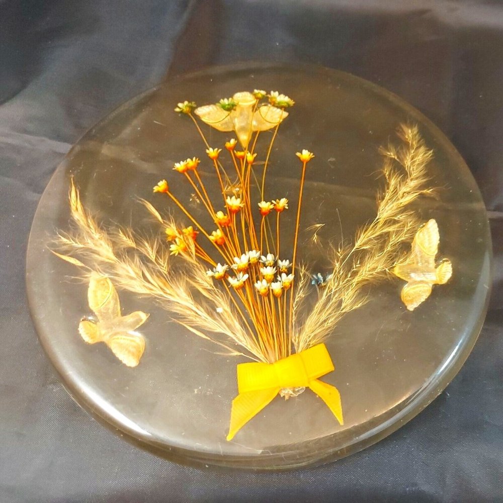 Vintage Mid Century Acrylic Lucite 7" Footed Trivet Flowers Doves New Deisgns In